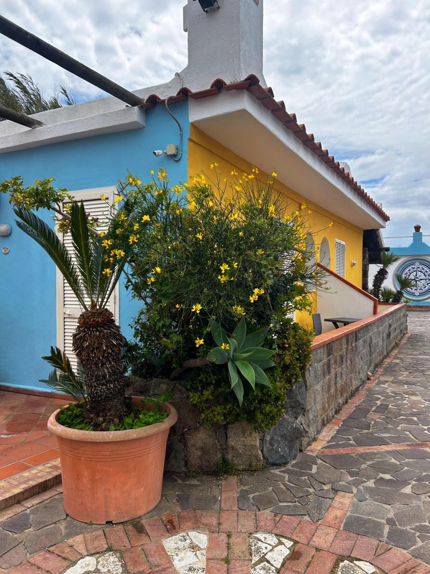 Punto Azzurro 3* Forio di Ischia